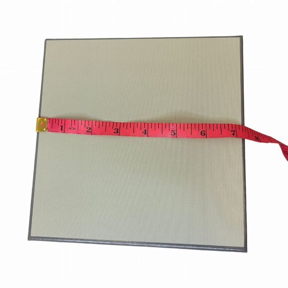 Authentic Tom Ford Green Empty Box 7.25" x 7.25" x 2.75" - Picture 14 of 16